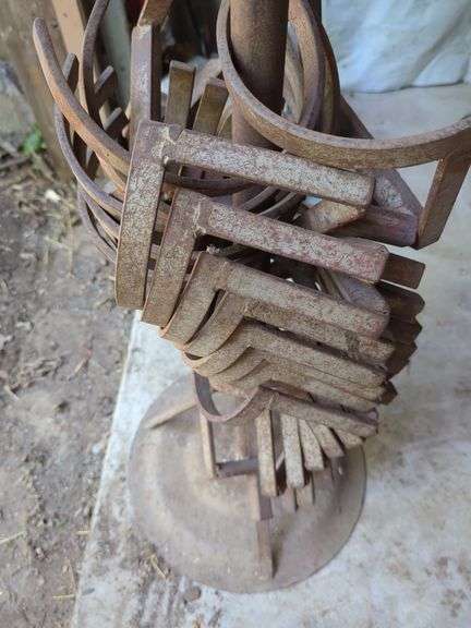 Metal Bottle Brackets