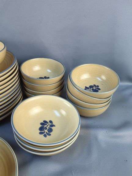 Pfaltzgraff Village Dinnerware Set - 30 Pieces