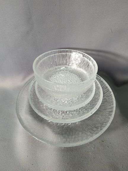 Iittala Finland 'Ultima Thule' Glass Place Settings Including Dinner Plates, Qty 2, Salad Plates, Qty 2, Dessert Plates, Qty 2 And 2 Bowls