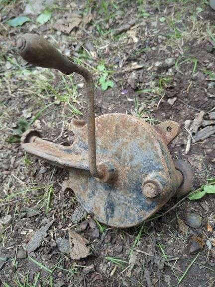 Metal Clamp-On Grinder Tool