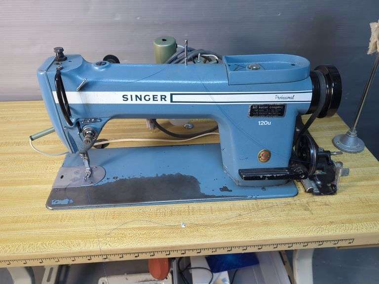 Singer 120u Professional Sewing Machine with Table and Accessories