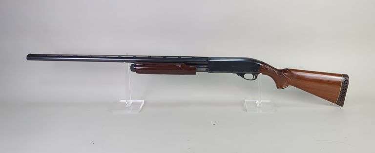 Remington Wingmaster Model 870 12 ga Pump Action Shotgun SN# V517397V, 28" Bbl image