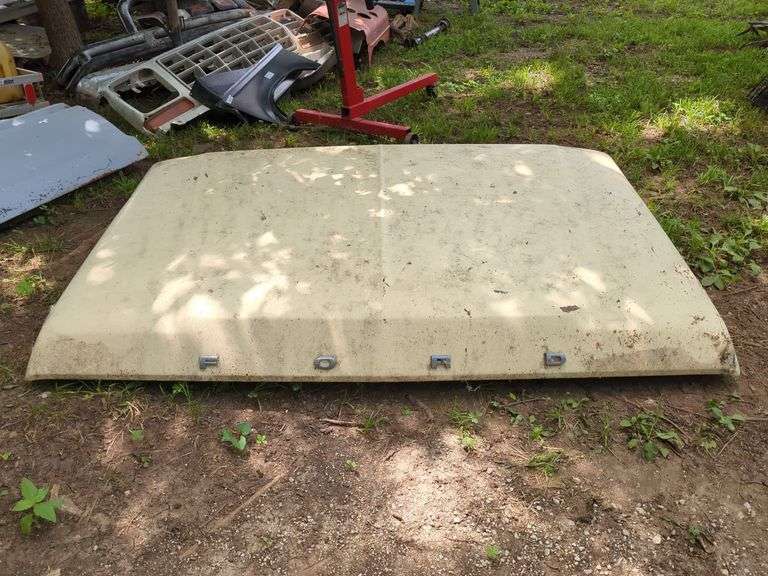 Ford Truck Topper, Apprrox 76" x 45"