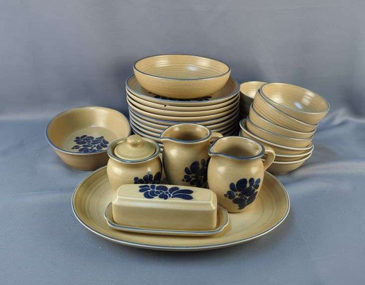 Pfaltzgraff Village Dinnerware Set - 30 Pieces