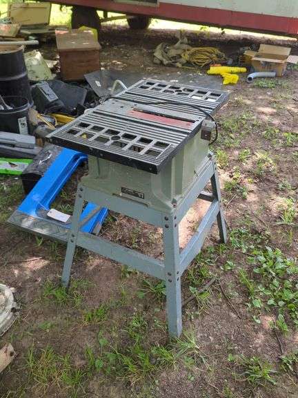 Delta 10" Bench Saw, Untested