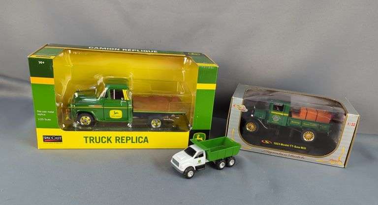 SpecCast John Deere Truck Replica and Signature Models 1923 TT-Saw Mill Truck