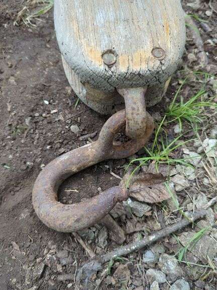 Rustic Wooden Pulley with Hook