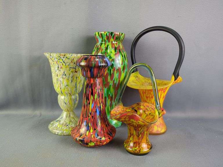 Hand Blown Art Glass Vases & Baskets, Total Qty 5