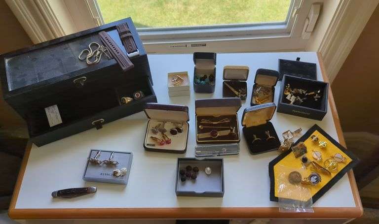 Mens Cufflinks, Tie Clips, Pins and Rings in Storage Box