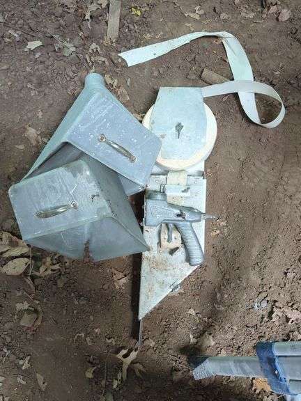 Goldblatt Texture Spray Gun with Hoppers and Accessories