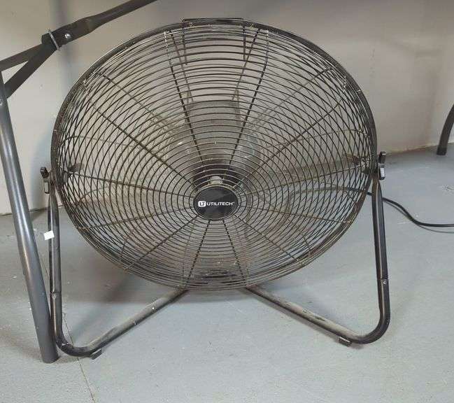 Utilitech 22" Floor Fan