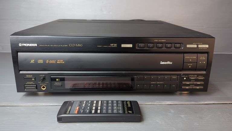 Pioneer CLD-M90 Multi-Play CD/CDV/LD Player with Remote
