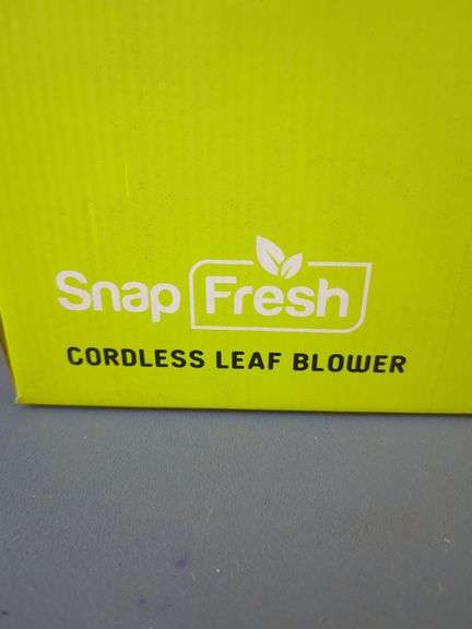 Snap Fresh Cordless Leaf Blower BBT-YOR01 with Battery and Charger