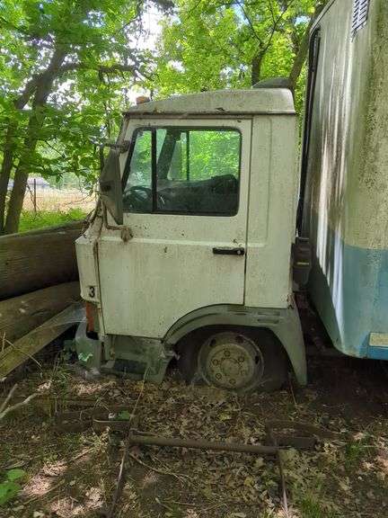 1987 IVECO Box Truck, Unknown Mileage, Missouri Title, FRIDAY Pick Up