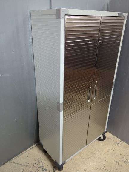 ULTRAHD Seville Classics Rolling Storage Cabinet