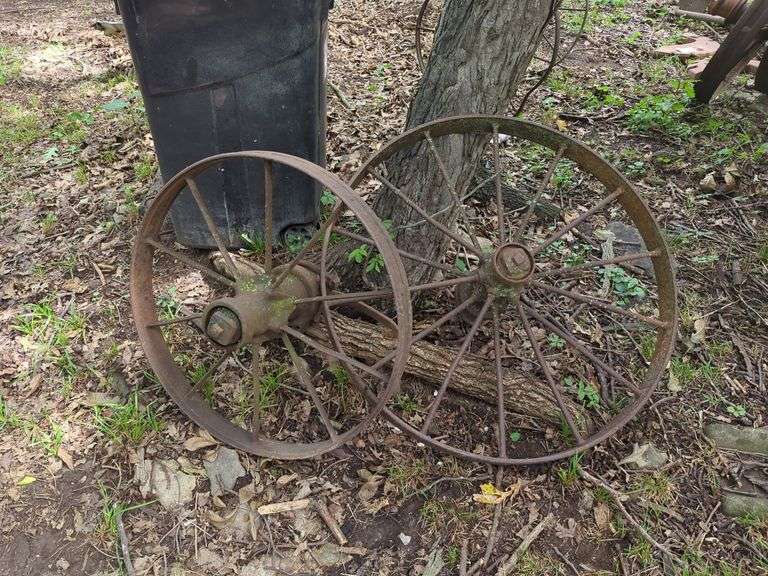 Wagon Wheels, Qty 2, 28" and 36"