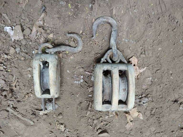 Wooden Block and Tackle Pulleys, Qty 2