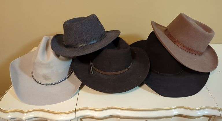 Wool and Beaver Felt Hats Including Rodeo King, Pendleton, Cody James, and Bailey, Qty 5