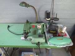 United States Machine Corp. Singer Blind Stitch Industrial Sewing Machine