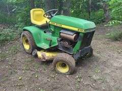 John Deere Lawn Tractor