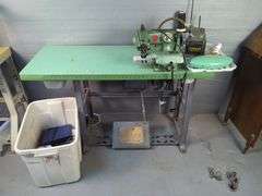 United States Machine Corp. Singer Blind Stitch Industrial Sewing Machine