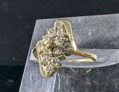 14k Gold and Diamond Cluster Ring