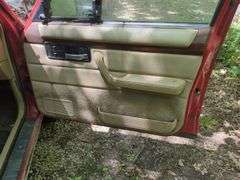 1993 Jeep Cherokee Sport Utility Vehicle, VIN 1J4FJ78S5PL502124, Mileage Unknown, Missouri Title, FRIDAY Pick Up