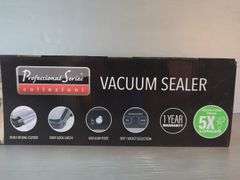 Professional Series Collezioni Vacuum Sealer with Bags and Rolls