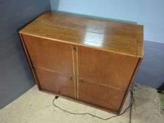 Gordon's Inc. Johnson City, Tennessee Wood Secretary Bar
