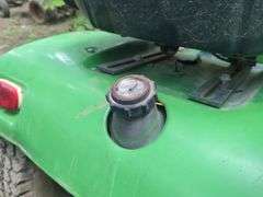 John Deere Lawn Tractor