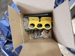 Challenger Car And Auto Lift AB-1431, 10,000 lb Cap, Complete, Disassembled