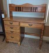 Maple Desk with Hutch