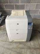 Hewlett Packard HP Color Laserjet 4700n, Powers On