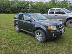 2008 Ford Escape Sport Utility Vehicle, VIN 1FMCU03178KA38830, Mileage Show On Odometer 276596, Missouri Title, See Details For Video, THURSDAY Pick Up