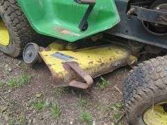 John Deere Lawn Tractor