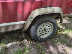 1993 Jeep Cherokee Sport Utility Vehicle, VIN 1J4FJ78S5PL502124, Mileage Unknown, Missouri Title, FRIDAY Pick Up