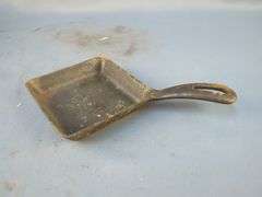 Griswold Cast Iron Cooking Assortment