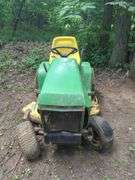 John Deere Lawn Tractor