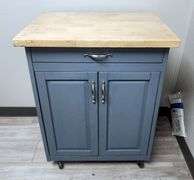 Estate Goldmine Cornerstone Showroom Auction