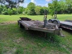 Tri-Axle Flatbed Trailer with Loading Ramps, No Title, THURSDAY Pick Up