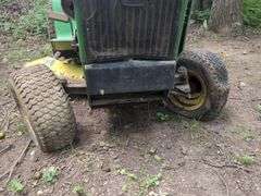 John Deere Lawn Tractor