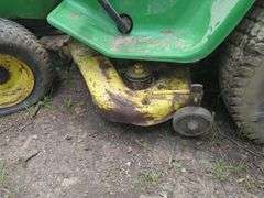 John Deere Lawn Tractor
