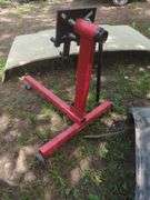 Pittsburgh Heavy Duty Engine Stand, 750 Lb Capacity