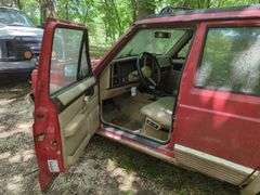 1993 Jeep Cherokee Sport Utility Vehicle, VIN 1J4FJ78S5PL502124, Mileage Unknown, Missouri Title, FRIDAY Pick Up