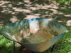 Heavy Duty Wheelbarrow - Yard Tool
