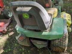 John Deere Lawn Tractor Riding Mower with Briggs & Stratton Engine