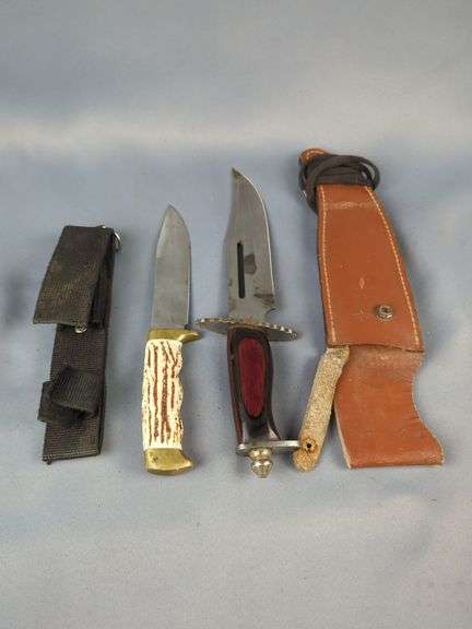 Mossy Oak 5.5" Blade Knife, And 7" Knife With Wood Handle And Leather Holster image