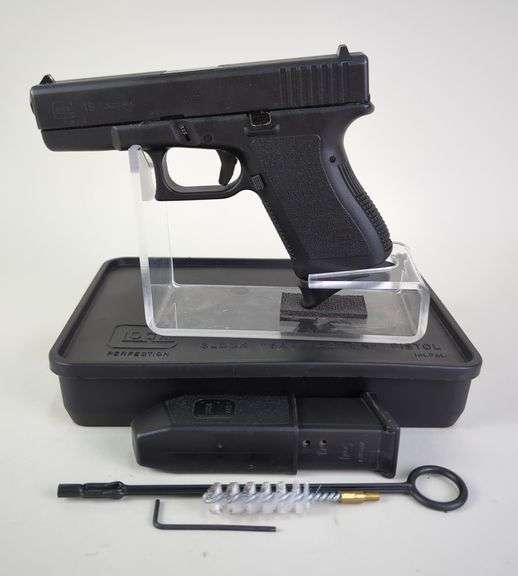 Austria Glock 19 9x19 Cal Pistol SN# BMV056US, 2 Total Mags, Speed Loader, In Hard Case image
