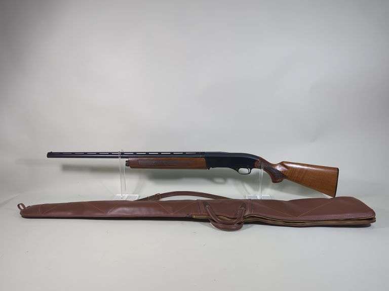 Winchester 1400 MK II 20 ga Skeet Shotgun SN# N462065, 26" Bbl, Scratching On Trigger Guard, In Soft Case image