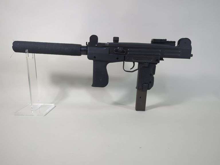 Vector Arms/ Group Ind. HR4332S 9mm/.45 ACP/.22 Pistol SN# 502276 image